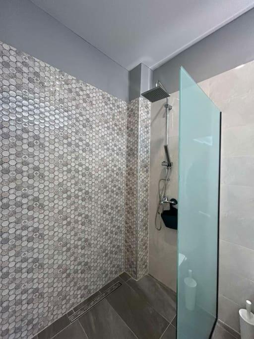 Black Eagle Apartment Драма Екстериор снимка